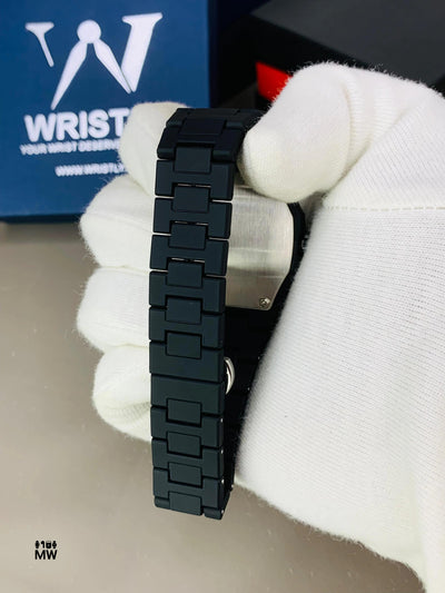 Black AURA Watch – Quartz Movement | Lightweight Fiber Design | Butterfly Lock